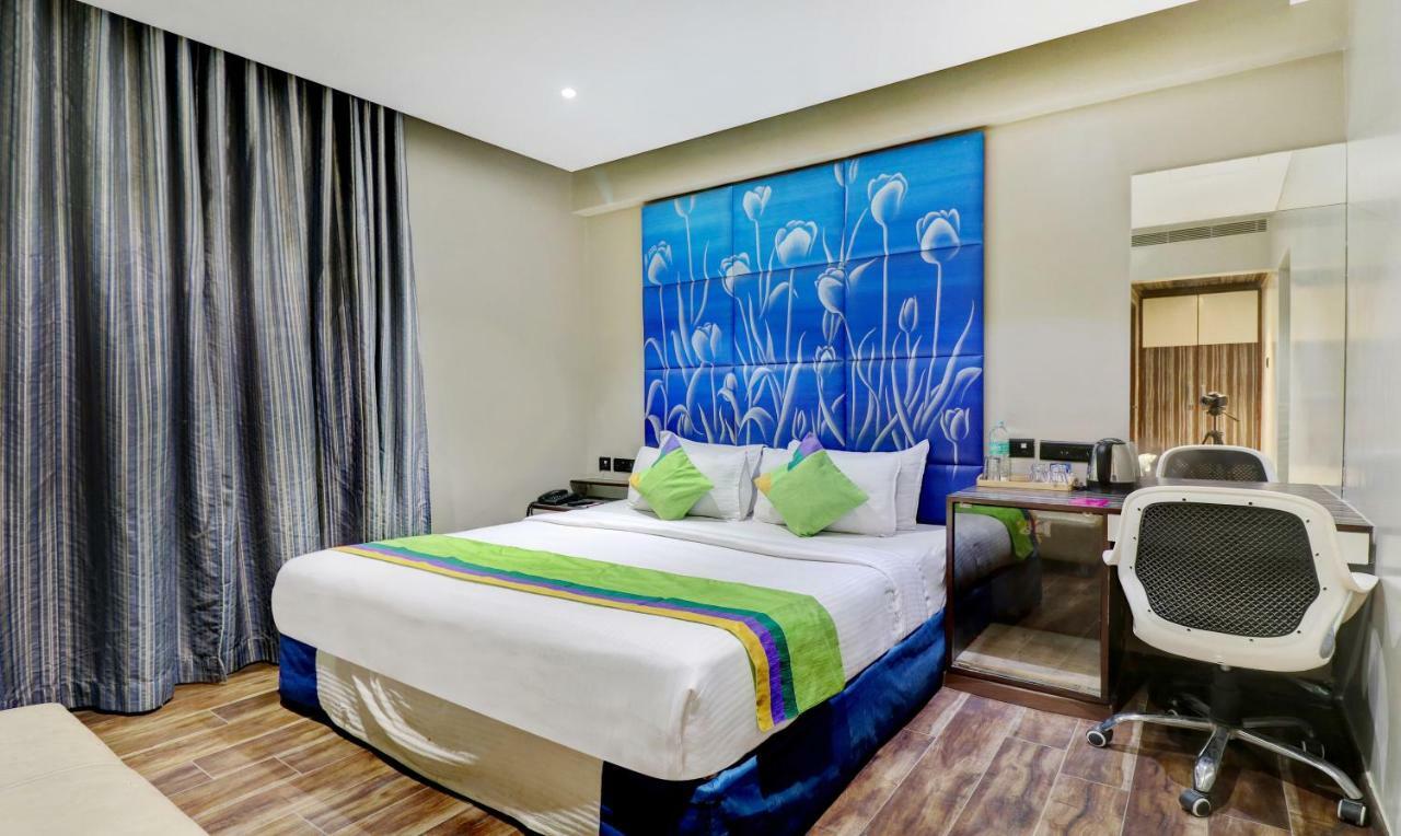 The Spring Hotel Chennai Eksteriør billede